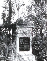 Grabmal von Wilhelm (I.) und Wilhelmine Klothmann