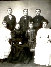 Familie Wilhelm Böckelmann und Caroline Isenbeck, 1906